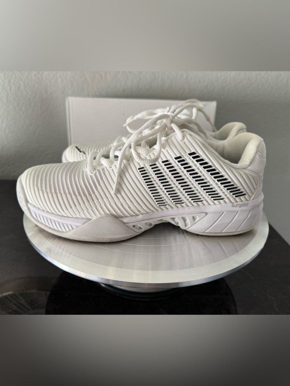 EUC K-Swiss Hypercourt Express 2 Women’s 9.5 Tennis/Pickleball Court Shoes - Picture 2 of 10